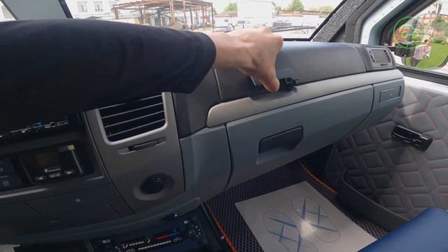 Как выглядит внутри снегоболотоход Трэкол-Хаски 6x6 смотреть онлайн