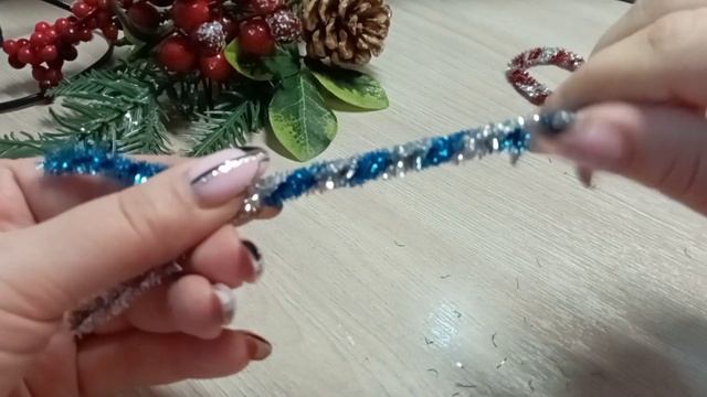 Новогоднее украшение из синельной проволоки за 2 минуты. И подарок украсить, и ёлку нарядить можно смотреть онлайн