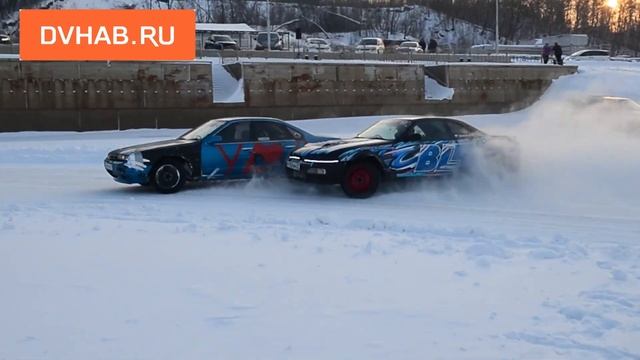 Гонки по замерзшей реки устроили хабаровские дрифтеры смотреть онлайн