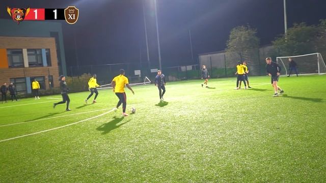 Score A Goal, I'll Buy You Anything - Football Challenge смотреть онлайн