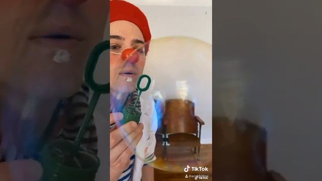 Life in a Bubble Freeze Frame смотреть онлайн