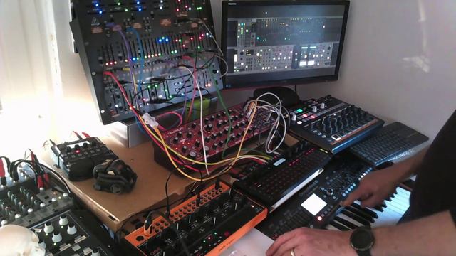 Chillout fun - Korg SQ-64, Behringer 2600, Neutron, Crave, DeepMind 6, Uno, Drumbrute & VCV Rack смотреть онлайн