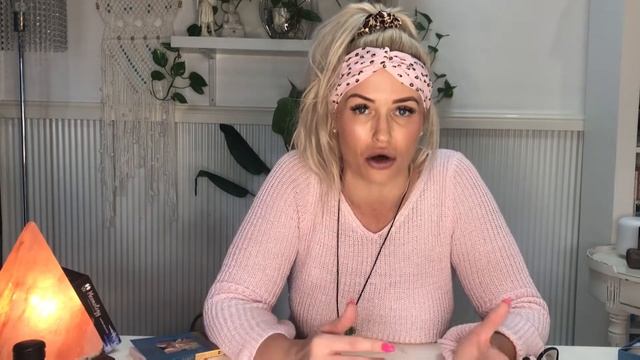 Time to Release Negativity ?ORACLE CARD READING | PICK A CARD? Shine Bright with Rechelle Mackay смотреть онлайн