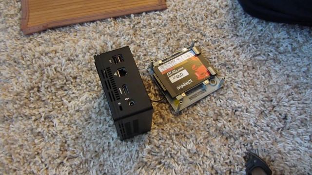 Сборка Ultra compact PC Gigabyte Brix GB-BXBT-2807 смотреть онлайн