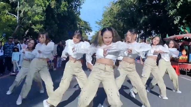 [KPOP IN PUBLIC / ONE TAKE] NMIXX (엔믹스) - DICE Dance Cover by Glory Dc [KPOP IN PUBLIC] смотреть онлайн