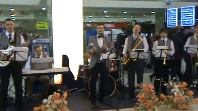 ЕВРОПА СИТИ МОЛЛ 8 марта 2011.mpg смотреть онлайн