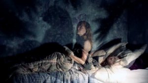 Приметы. К чему спать головой, ногами к окну или двери.