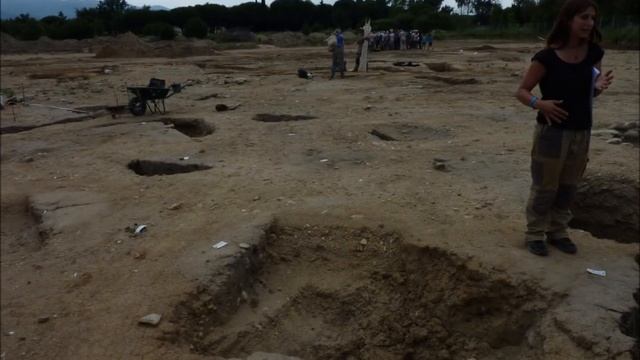 FOUILLES SUR SITE MEDIEVAL.- ARGELES SUR MER смотреть онлайн