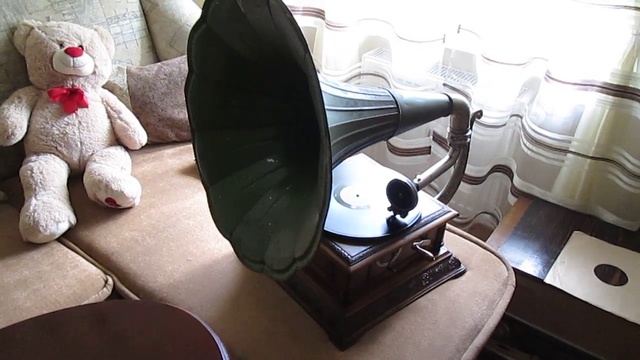 Pathephone 8 Sappphir смотреть онлайн