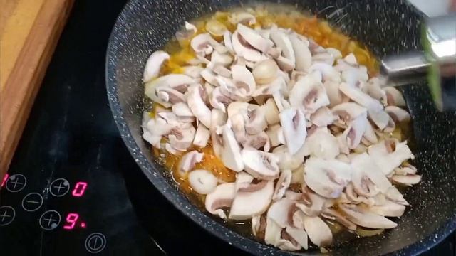 Салат с Кальмарами и Шампиньонами.ТОП Салатов с Море Продуктами.Рестораны Так Не Умеют смотреть онлайн