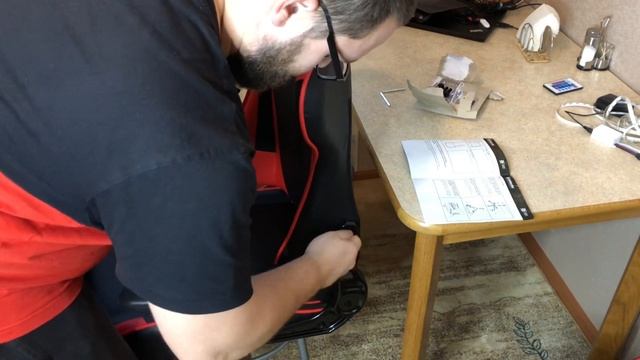 Обзор и сборка. Игровое компьютерное кресло Defender Azgard. смотреть онлайн