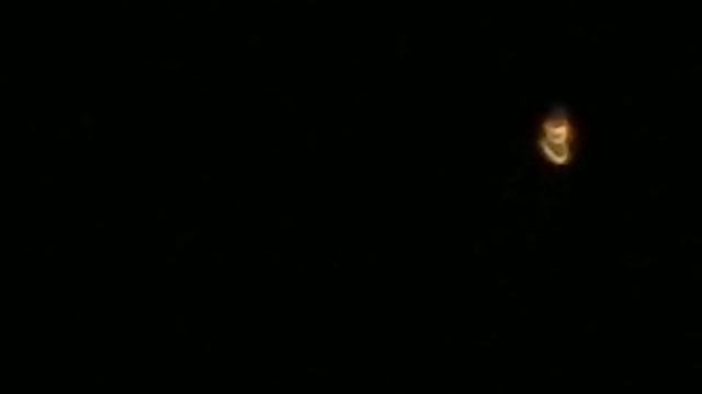 Amateur Video Zoom In of Celestial Body Taken with Nikon Coolpix P900 Zoom Camera смотреть онлайн