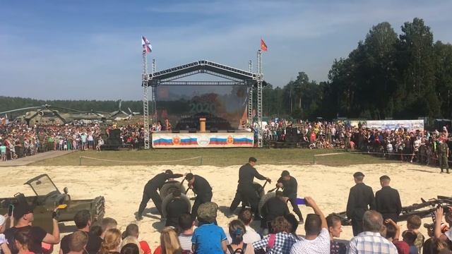 Полная разборка и сборка автомобиля УАЗ за 5 минут смотреть онлайн