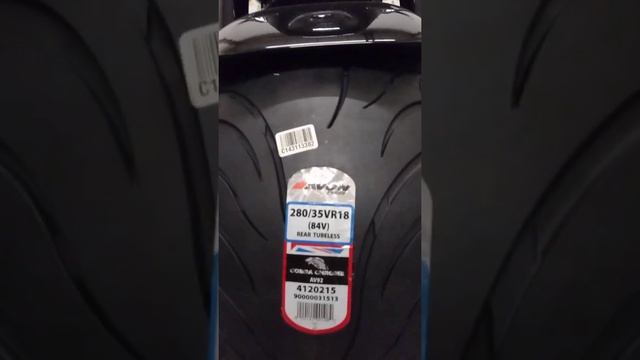 Suzuki m109r with a 280 fat front tire. no cut no rub. смотреть онлайн