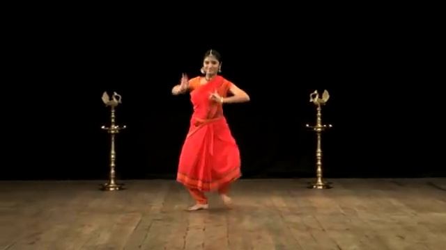 1st Ta Tei Tei Ta - Bharatanatyam adavus смотреть онлайн