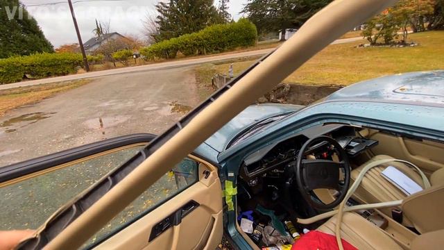 Part 11 Mercedes W124: Window Regulator Service, More Drainage Cleaning, Assembling Interior смотреть онлайн
