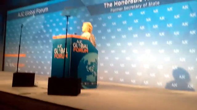Выступление Хиллари Клинтон - ни слова об Украине!!! смотреть онлайн