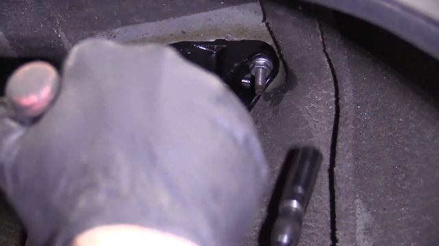 How to Replace Rear Shock 10-13 Mazda 3 смотреть онлайн