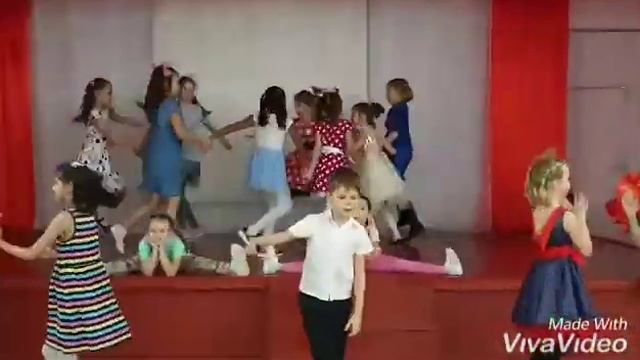 Поздравительное видео от второклашек ко Дню матери. смотреть онлайн