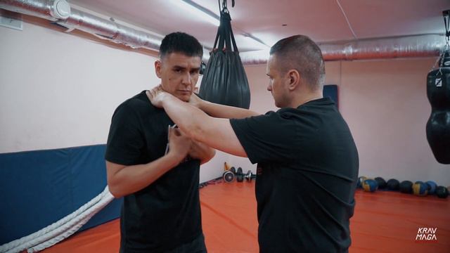 Фронтальное удушение - Frontal chock смотреть онлайн