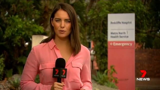 Snake handler bitten by deadly inland Taipan - News Report смотреть онлайн