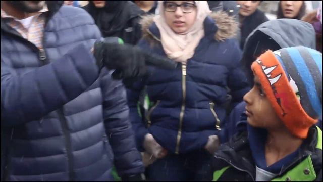 #DowntownSmiles: Milwaukee Muslims Honor #ChapelHillShooting Victims смотреть онлайн