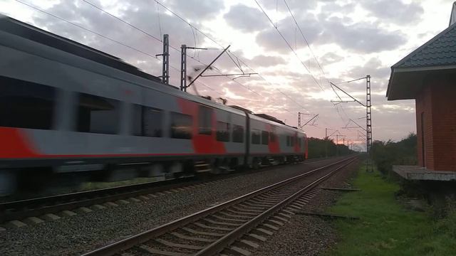 Всех с наступающим Новым Годом! Электропоезд ЭС1-035 "Ласточка" сообщением Анапа - Краснодар смотреть онлайн