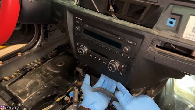 HOW TO Remove BMW E90 E91 E92 E93 3 series Dashboard смотреть онлайн