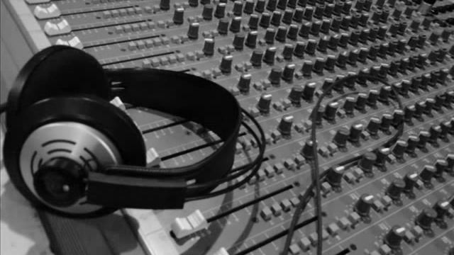 Sidney Samson -The World Is Yours Crazy Gee Got The Love Mash Up смотреть онлайн