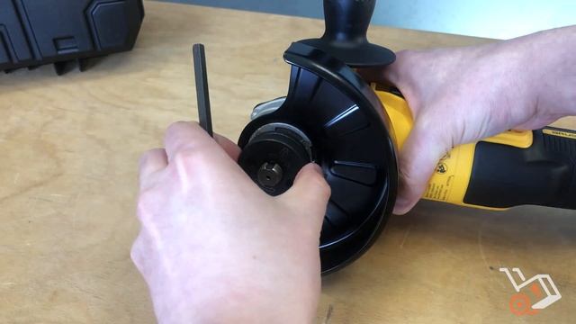 Аккумуляторная болгарка DeWalt DCG405