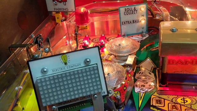 Stern Monopoly Pinball смотреть онлайн
