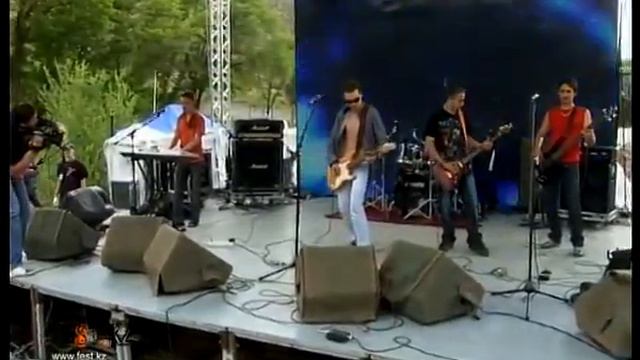 9 Вольт - Сучка.avi смотреть онлайн