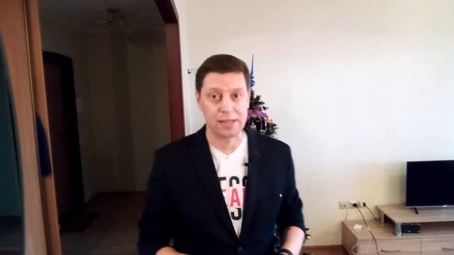 Почему БЫВШАЯ шлет тебе свои фото?