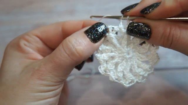 СНЕЖИНКА КРЮЧКОМ смотреть онлайн