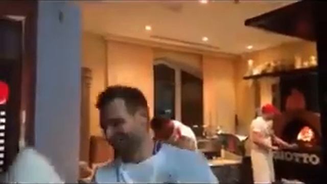 Пицца акробатика от Leonardo Trappoloni. Печь на дровах Special Pizzeria смотреть онлайн