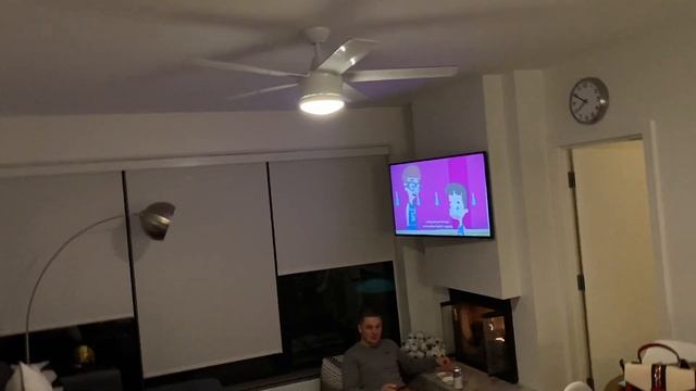 UTAH TRIP DAY 2! Ice Skating, Dinner, Izzy's Birthday! смотреть онлайн