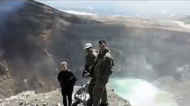 Гимн геологов - Люди идут по свету - коллектив бардов смотреть онлайн