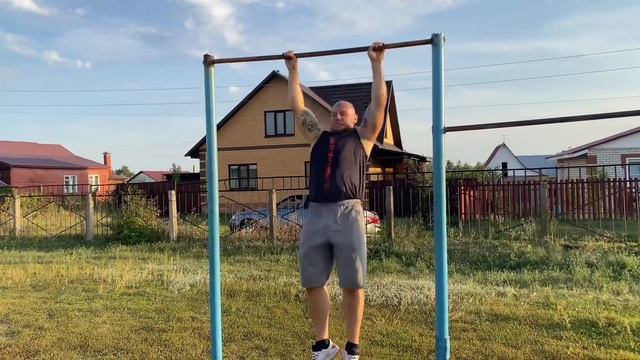 функциональная тренировка. тренировка на стадионе. тачка кроссфит. смотреть онлайн
