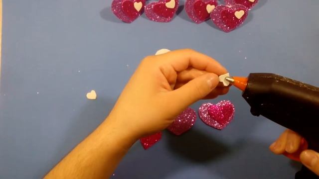 БАНТИКИ СЕРДЕЧКИ из блестящего фоамирана / глиттерный фоамиран смотреть онлайн