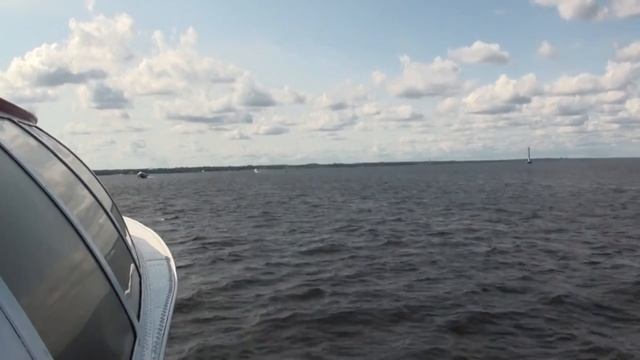 На подводных крыльях ))) смотреть онлайн