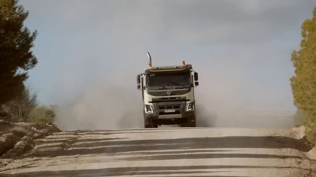 Novi Volvo FMX - u pokretu смотреть онлайн