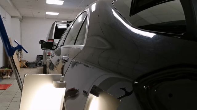 Ремонт вмятин без покраски в Москве на автомобиле Mercedes-Benz смотреть онлайн