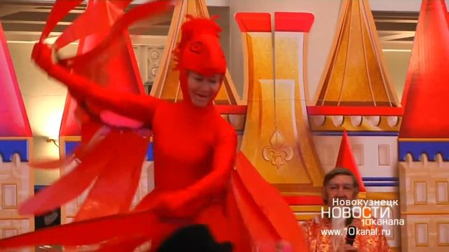 Время новогодних чудес: детей сотрудников ЕВРАЗа поздравили с наступающим смотреть онлайн