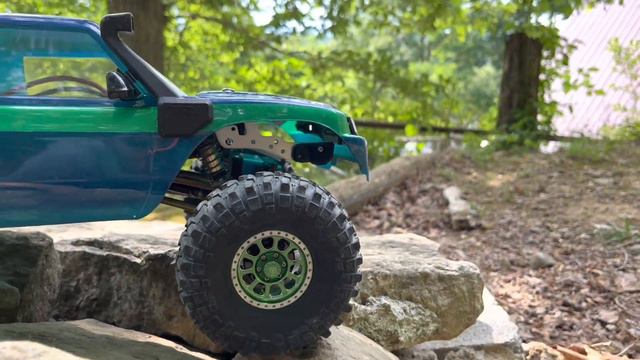 Pro-Line Dual Stage foams go into my Axial Capra 1.9 w/ Spare Time Hobbies Chassis, EPIC! смотреть онлайн
