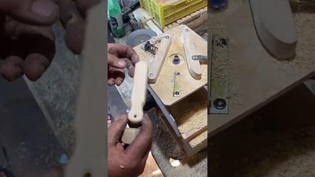 Производство лопаток для натяжного потолка. Работа фрезером смотреть онлайн