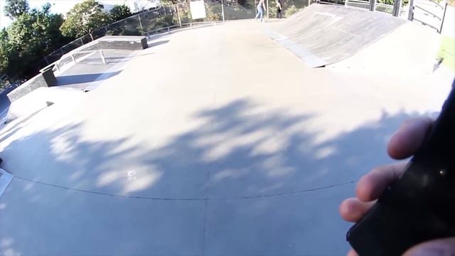 НОВИЧОК В СКЕЙТ-ПАРКЕ [На Русском] Chris Chann смотреть онлайн