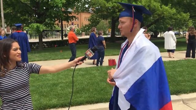 Реальный выпускник университета США. 4 года позади. Поздравляем! смотреть онлайн
