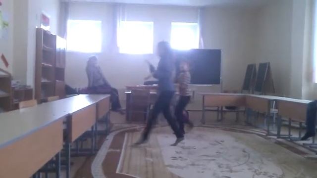 Танцы начальной школы смотреть онлайн