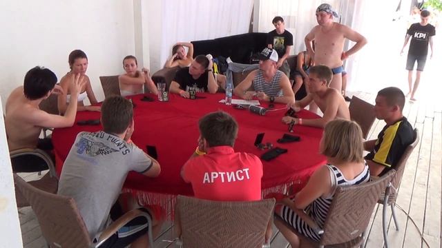 День 1 Стол 1 Игра 1 смотреть онлайн