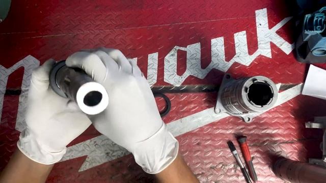 Martillo Demoledor Makita HM1213C Mantenimiento y Cambio de Armadura! смотреть онлайн